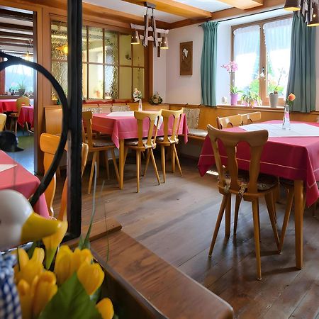 Gasthaus-Pension Zum Loewen Grafenhausen Buitenkant foto