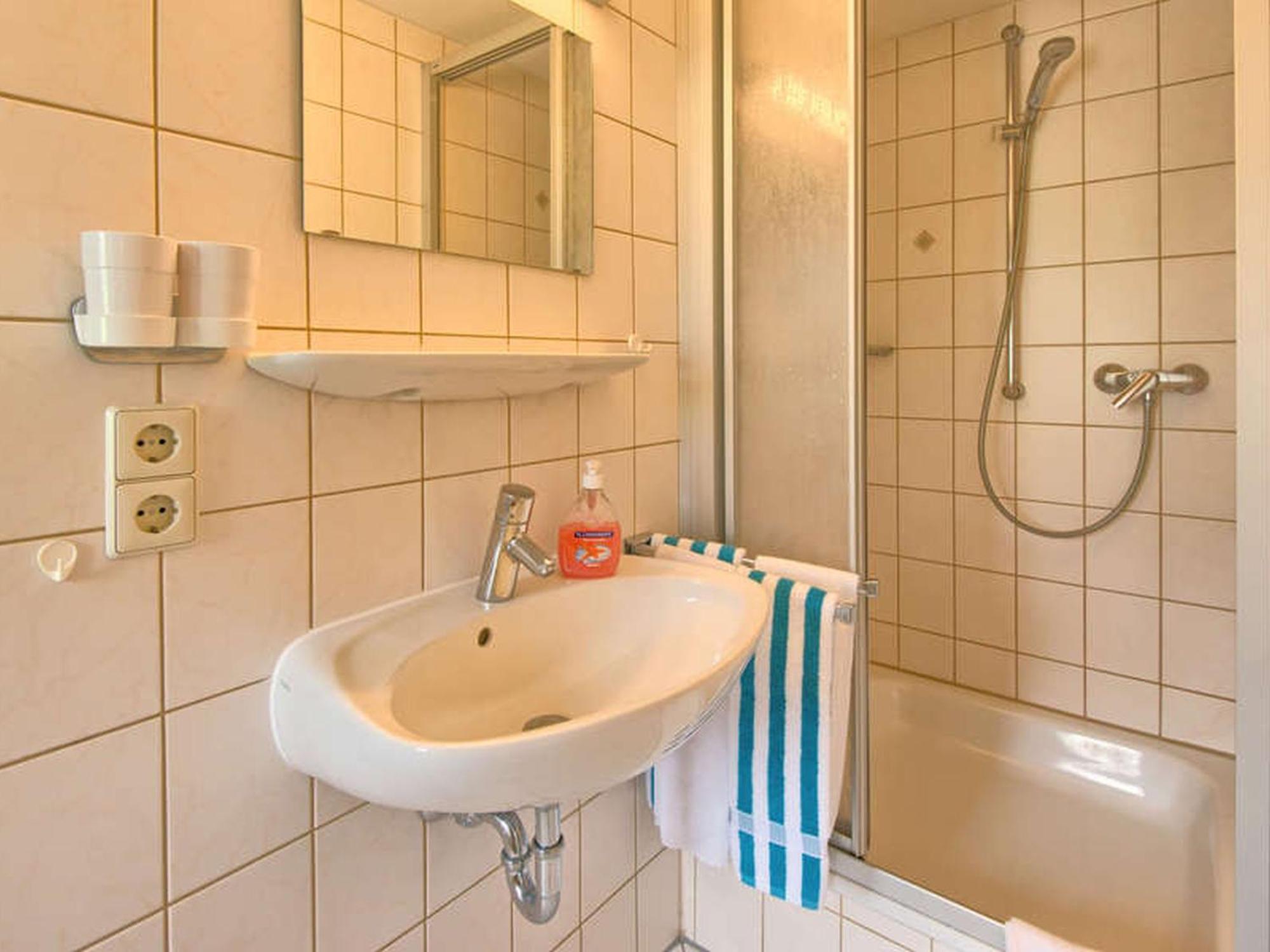 Gasthaus-Pension Zum Loewen Grafenhausen Buitenkant foto